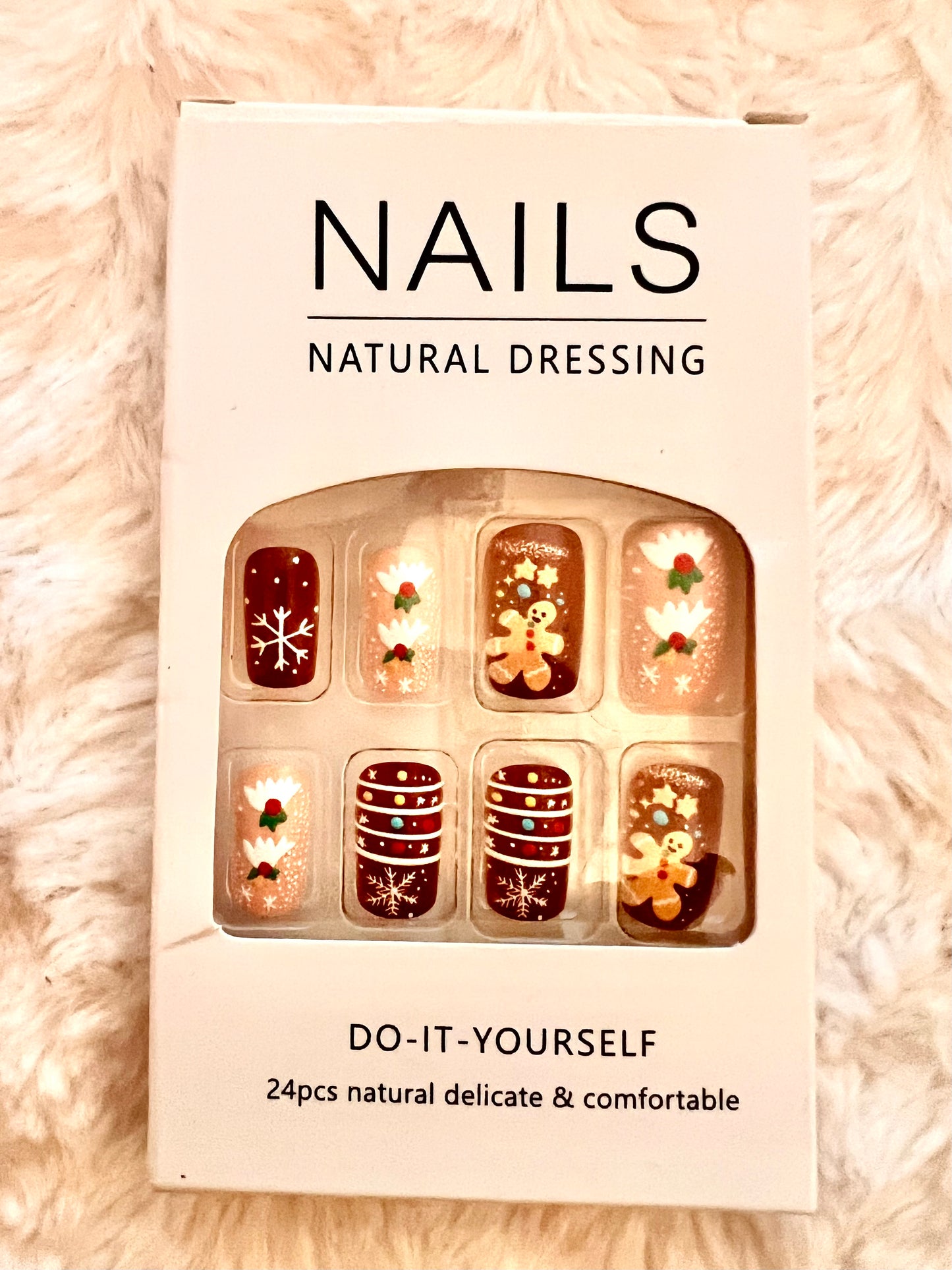 Holiday press in nails