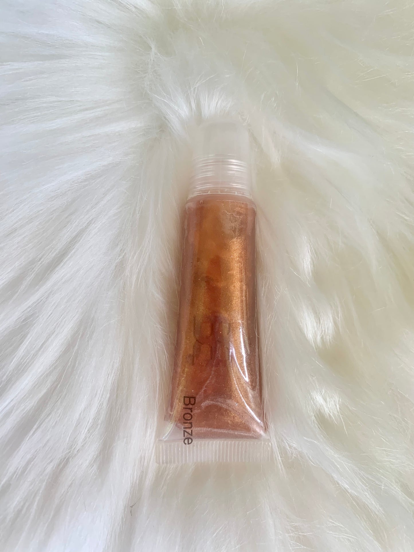 Bronze lip gloss